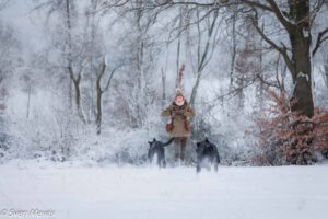 11.01.2026 Conny und Hunde im Schnee, Schmidt